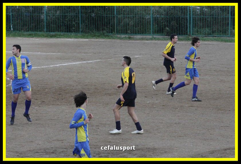 111210 Futura 176_tn.jpg